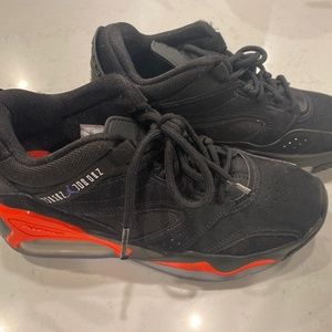 Nike Air Jordan’s men’s size 6